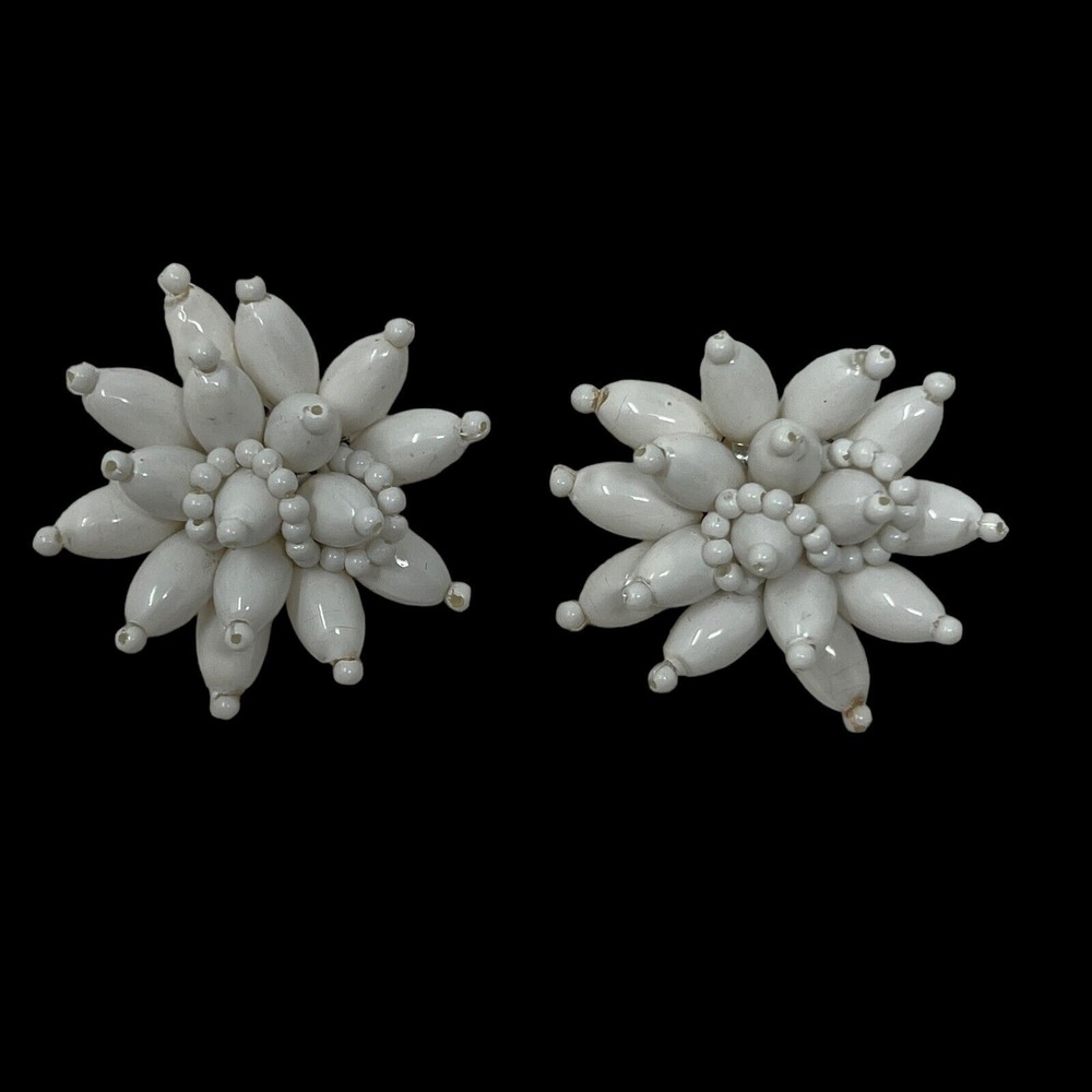 Vintage Clip On Earrings‎ White Beaded Cluster Flower Silver Tone
